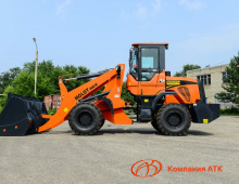 Фронтальный погрузчик MOLOT 300M